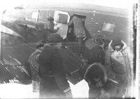 к полетам №72-75. погрузка больных. : flights72-75_boarding_the_sick.jpg