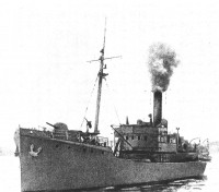 "Заря" - один из вооруженных траулеров Северного флота : 1.JPG