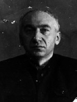  250399Y005677.jpg