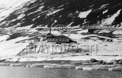  Метеостанция в районе бухты Провидения..jpg