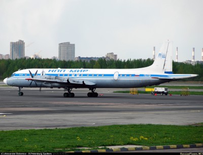  Ил-18 RA-75713, Пулково, май 2008 г..jpg