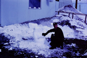  Details about  Kodachrome Transparency 35MM Slide South Pole Man Snowwoman McMurdo Station 1970.jpg