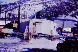  Details about  Kodachrome Transparency 35MM Slide South Pole White Bldg Flag Qtrs McMurdo 1971.jpg