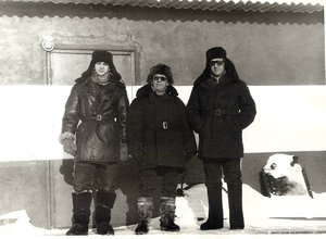  Дружная команда ПРЦ..Валера Ефентье..П.Балыкшов и  В.А.Воробьев -самые  самые из самых базы ЭРТОС.jpeg