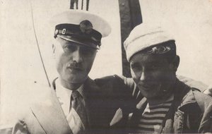  лк Слепнев М Тич и кинооперр Владис Владислч Микоша на пхСмоленск. 1934.jpg