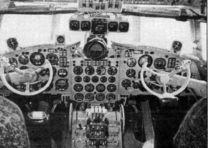  Кабина пилотов Ил-18.jpg