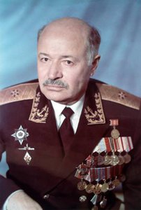  кр ПЛ Б89 Ханин Ник Фёд буд контр-адмирал.jpg