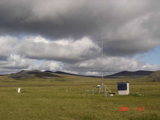 050728tiksi pgo radiation station1